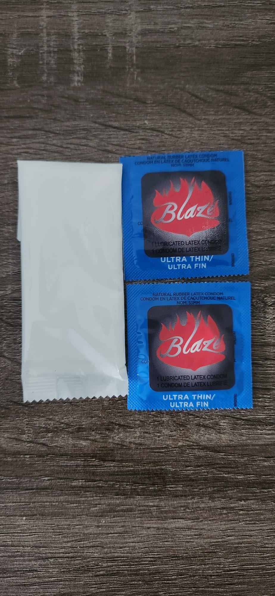 Blazefamily condoms&wipes